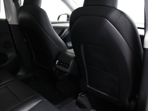 Used 2023 Tesla Model Y Long Range AWD/4WD image 22