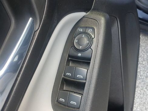 Used 2024 Chevrolet Equinox LS AWD/4WD image 11