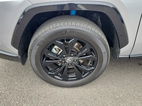 Used 2023 Toyota RAV4 SE image 38