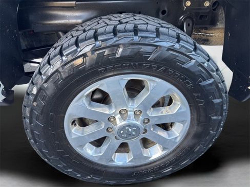 Used 2020 RAM 2500 Laramie image 24