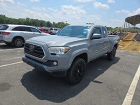 Used 2019 Toyota Tacoma SR5 RWD image 1