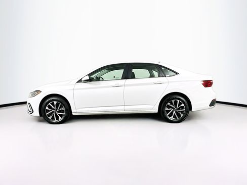 Used 2025 Volkswagen Jetta S image 4