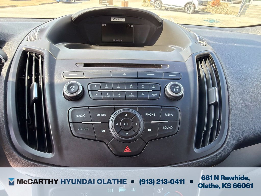 Used 2017 Ford Escape SE w/ SE Cold Weather Package AWD/4WD image 8