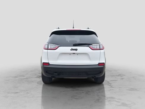 Used 2022 Jeep Cherokee Latitude AWD/4WD image 7