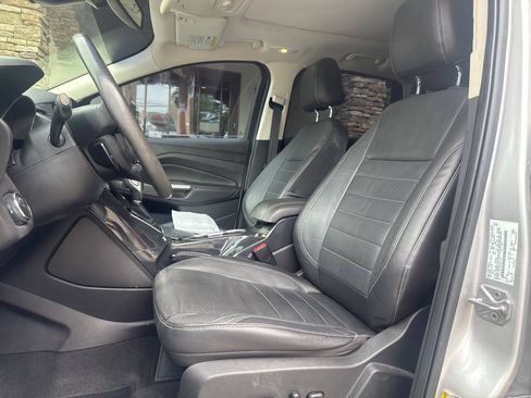 Used 2014 Ford Escape Titanium w/ Equipment Group 401A AWD/4WD image 9