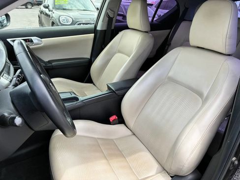 Used 2012 Lexus CT 200h FWD image 18