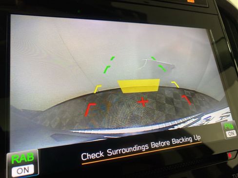 Used 2022 Subaru Ascent Limited w/ Technology Package image 16