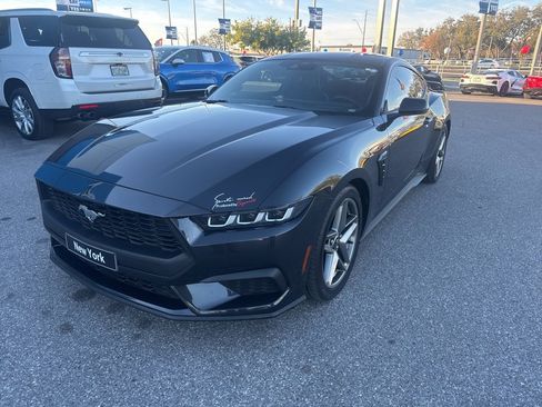 Used 2024 Ford Mustang Premium image 2