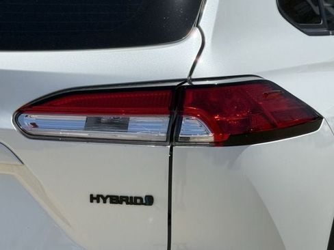 Used 2024 Toyota Corolla Cross AWD Hybrid image 7
