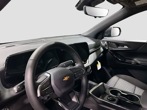 New 2026 Chevrolet Equinox LT w/ Safety and Technology Package FWD image 12