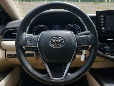 Used 2024 Toyota Camry LE FWD image 18