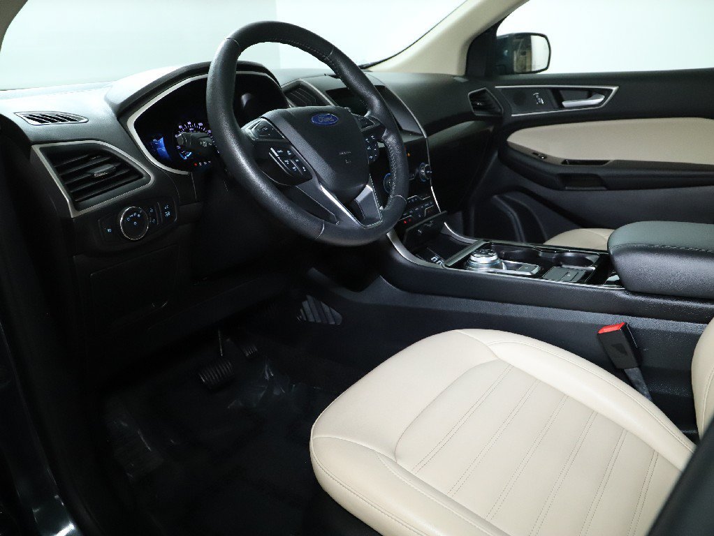 Used 2019 Ford Edge SEL w/ Equipment Group 201A AWD/4WD image 21