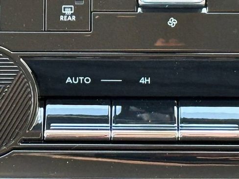 New 2026 Nissan Armada SV image 21