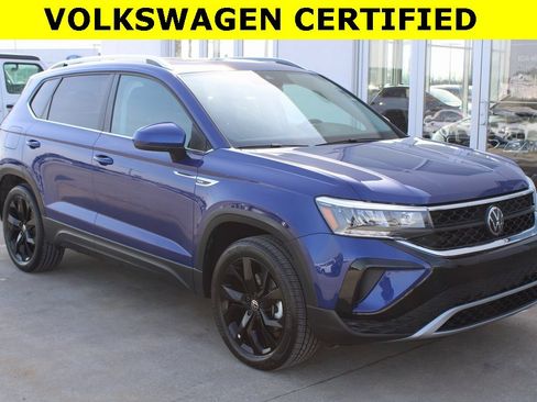 Certified 2023 Volkswagen Taos SE w/ Panoramic Sunroof Package image 1