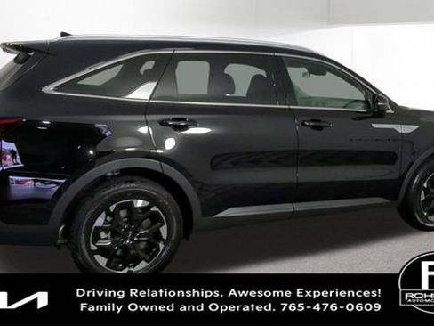 New 2026 Kia Sorento S w/ S Panoramic Sunroof Package FWD image 10