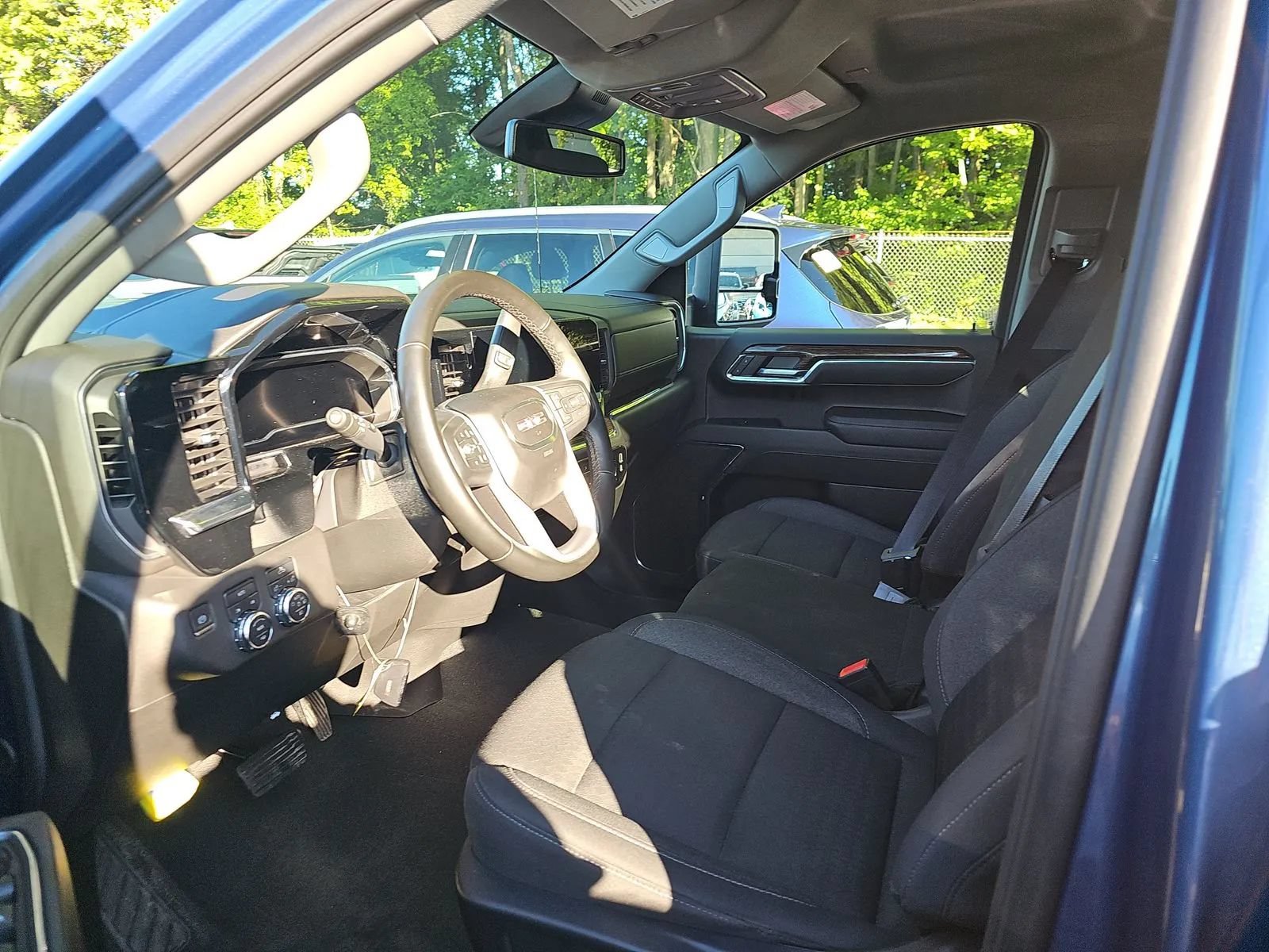 Used 2024 GMC Sierra 1500 Elevation AWD/4WD image 11