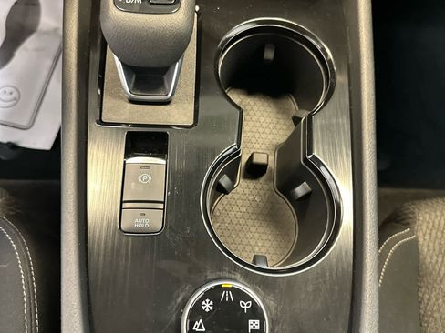 Certified 2024 Nissan Rogue SV image 23