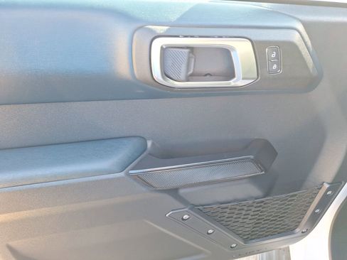 Used 2024 Ford Bronco Outer Banks image 18