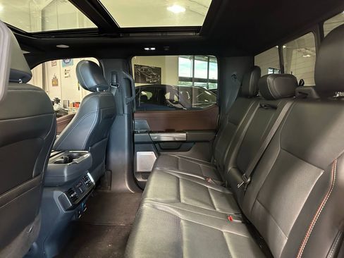 Used 2022 Ford F150 Lariat w/ Equipment Group 502A High image 38