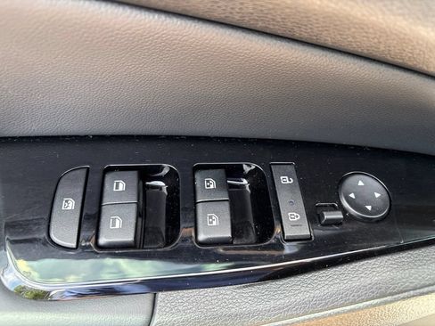 Used 2023 Kia Sportage EX AWD/4WD image 10