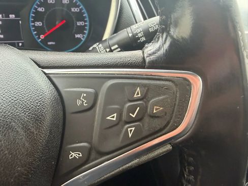 Used 2018 Chevrolet Equinox LT AWD/4WD image 14