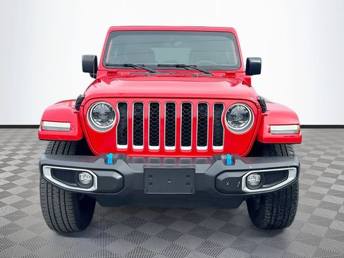 Used 2023 Jeep Wrangler Unlimited Sahara AWD/4WD image 2
