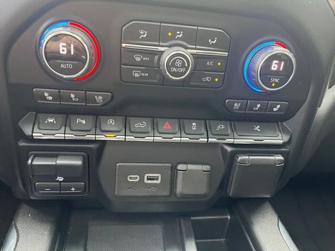 Used 2019 Chevrolet Silverado 1500 High Country w/ Trailer Camera Package AWD/4WD image 18