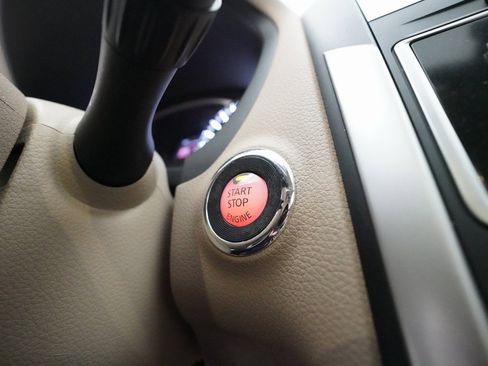 Used 2016 Nissan Altima 2.5 SV w/ Convenience Package image 30