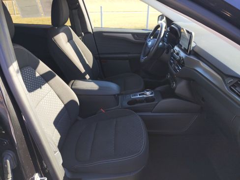 Used 2023 Ford Escape Active image 32