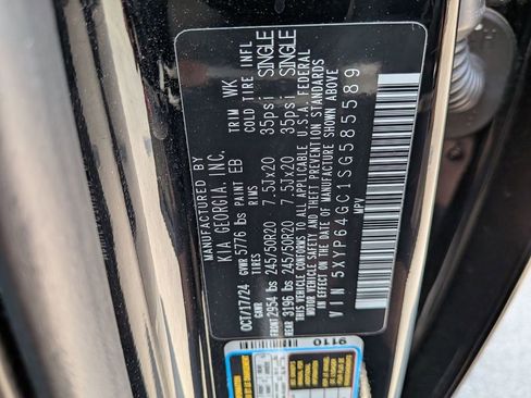 Used 2025 Kia Telluride S FWD image 38