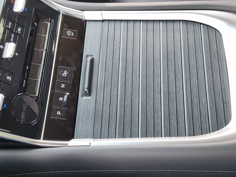 New 2026 Nissan Armada SV image 18