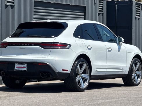 Certified 2023 Porsche Macan AWD/4WD image 8