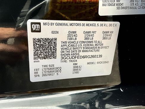 Used 2024 Chevrolet Silverado 1500 LT Trail Boss w/ Convenience Package II image 12