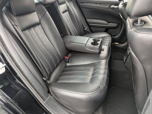 Used 2023 Chrysler 300 S image 28