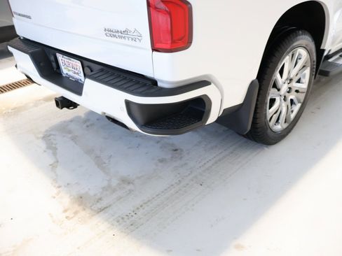 Used 2019 Chevrolet Silverado 1500 High Country w/ High Country Premium Package image 34