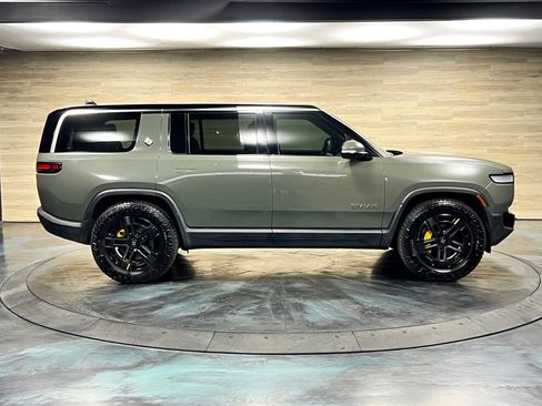 Used 2024 Rivian R1S Launch Edition AWD/4WD image 22