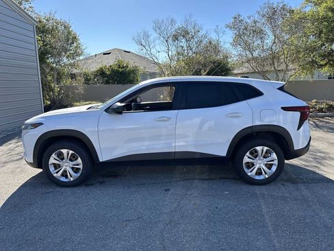 Used 2024 Chevrolet Trax LS image 3