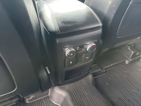 Used 2020 Ford Explorer XLT w/ Equipment Group 202A RWD image 24