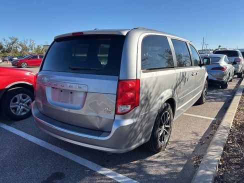Used 2016 Dodge Grand Caravan R/T image 3