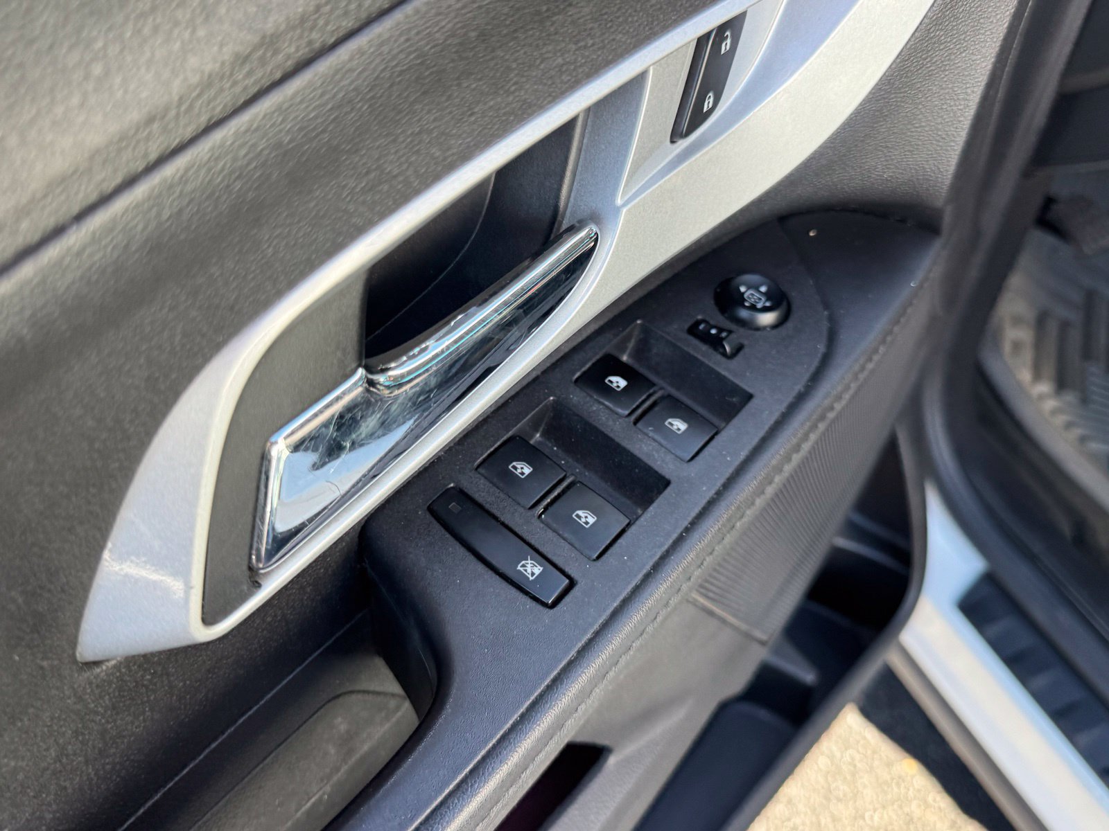 Used 2013 Chevrolet Equinox LS FWD image 12