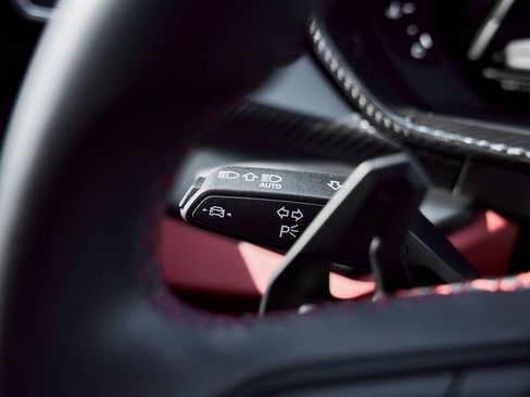 Used 2024 Lamborghini Urus S image 65