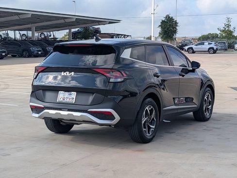Used 2024 Kia Sportage LX FWD image 5