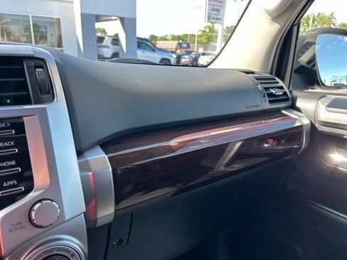 Used 2021 Toyota 4Runner Limited AWD/4WD image 39