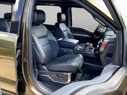 Used 2025 Ford F150 Raptor AWD/4WD image 9