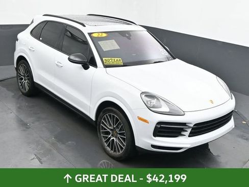 Used 2022 Porsche Cayenne image 38