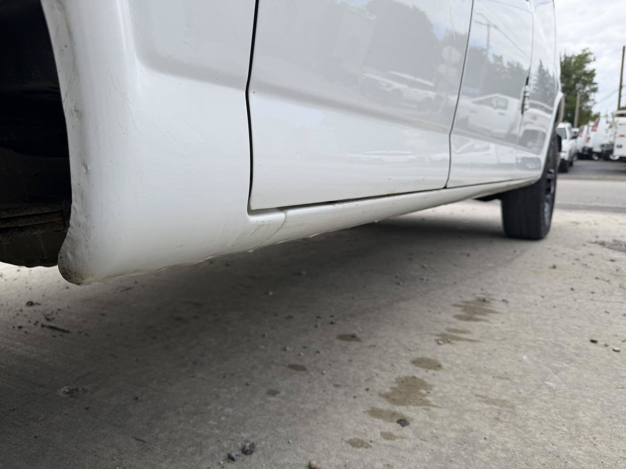 Used 2014 Chevrolet Express 2500 RWD image 20