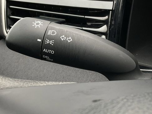 Used 2025 Toyota Camry LE image 23