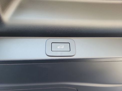 New 2026 Land Rover Range Rover SE AWD/4WD image 16