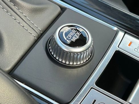 Used 2025 Kia Telluride S FWD image 36