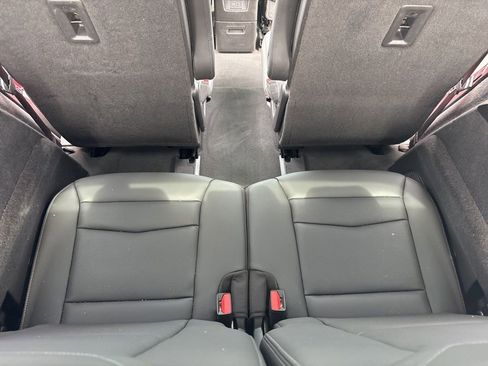 Used 2023 Cadillac XT6 Sport w/ Technology Package AWD/4WD image 24
